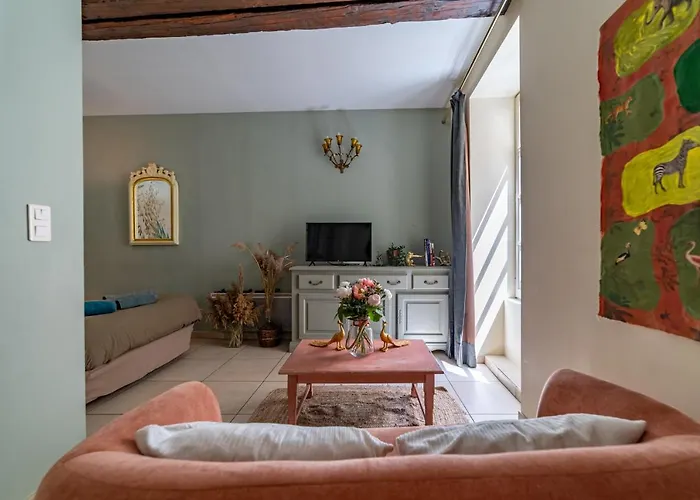 L'ecrin Luxuriant - Halles & Cathedrale - Nuit A Ним